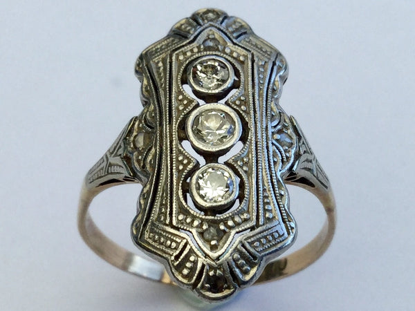 Antique Gold Ring with Diamonds